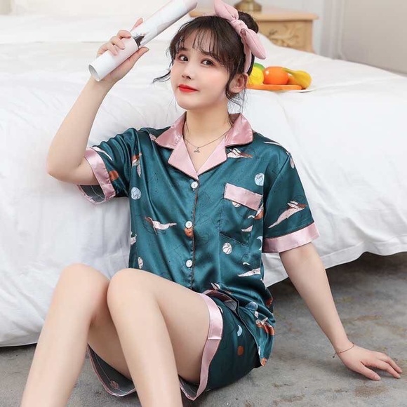 SILK SETS FOR ADULTS - Picture 3 of 7